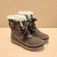 �J���[�F373 Curry